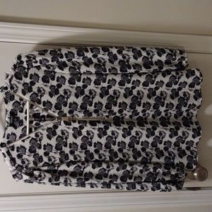 Premise Studio WMS Sz Med Dressy Blouse